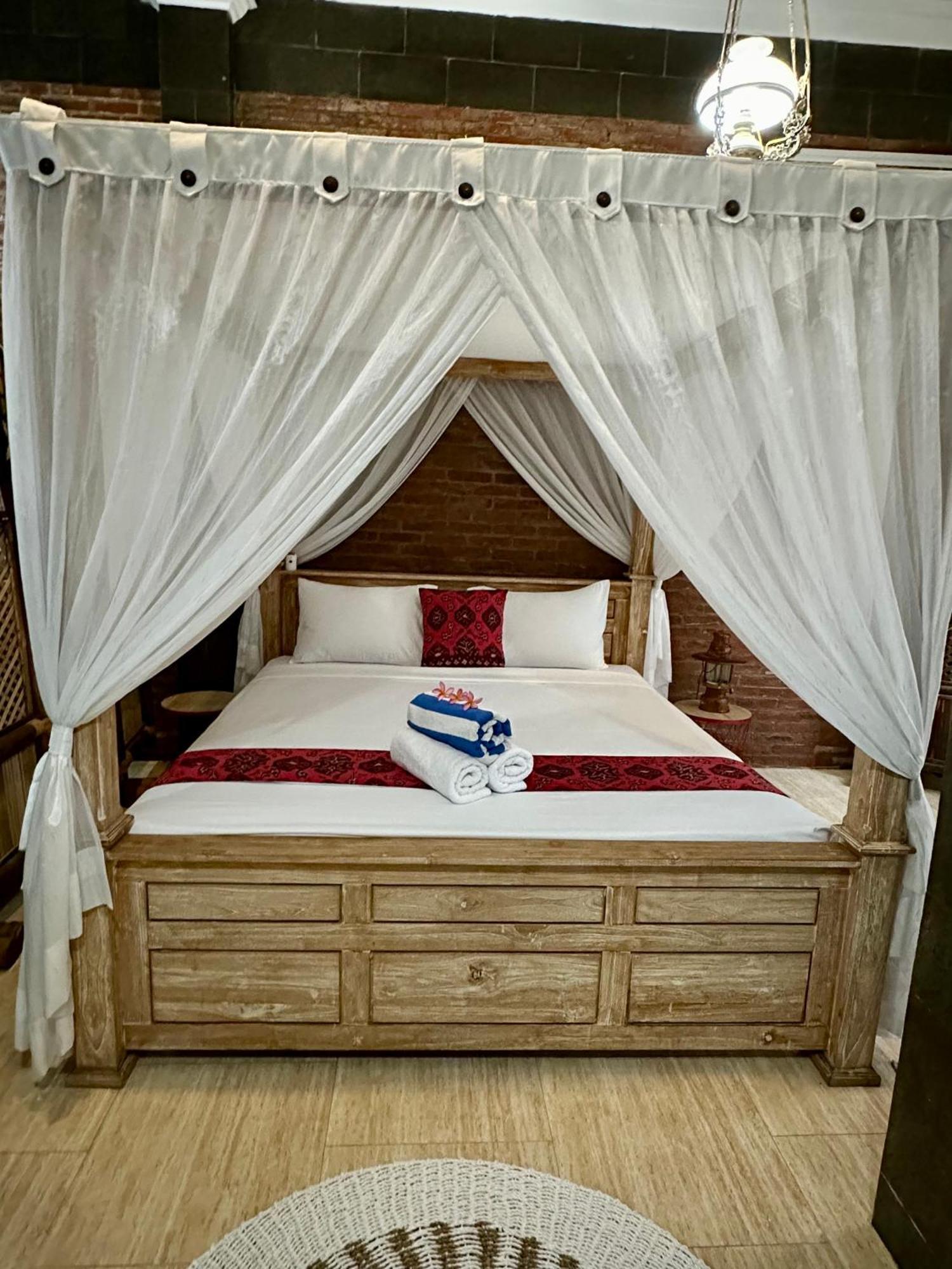 Mangir Homestay Баньюванги Экстерьер фото